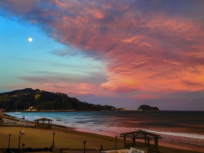 Amanecer en Zarautz : foto en Zarautz