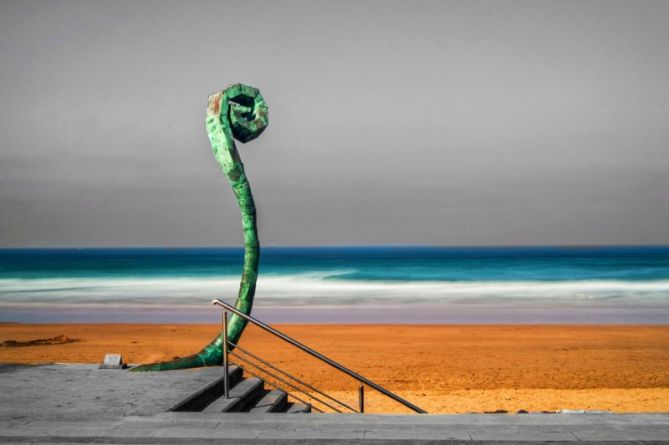 Arte en la playa de Zarautz : foto en Zarautz