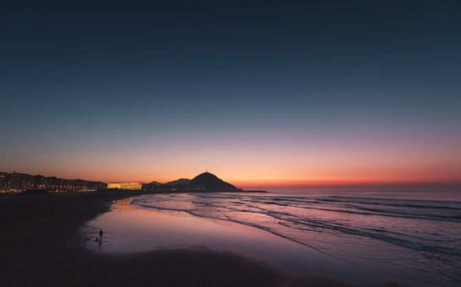 Atardece en la Zurriola: foto en Donostia-San Sebastián