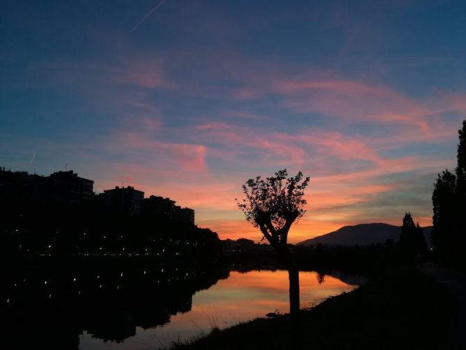 atardecer desde el Bidasoa: foto en Irun