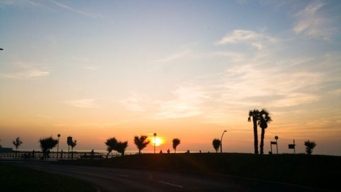 Atardecer desde la zurriola: foto en Donostia-San Sebastián