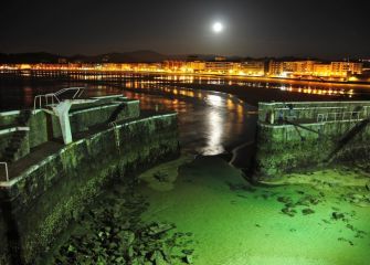Atardecer con la Luna llena 