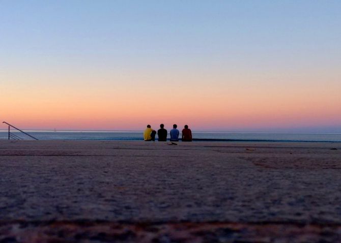 Atardecer en el malecón de Zarautz: foto en Zarautz