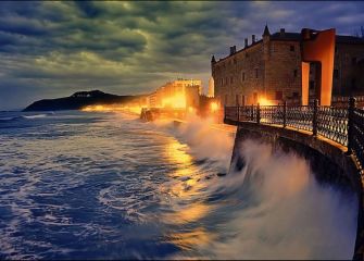 Atardecer con mareas vivas en Zarautz