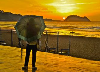 Atardecer en la playa de Zarautz 
