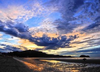 Atardecer en la playa de Zarautz 