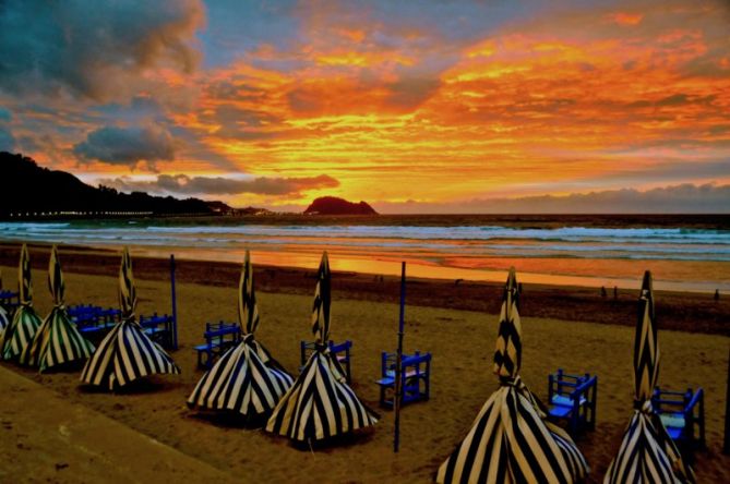  Atardecer en la playa de Zarautz: foto en Zarautz