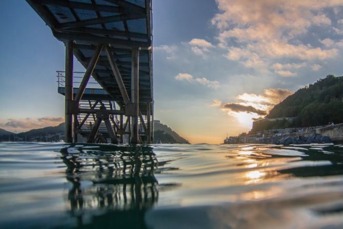 Bajo la pasarela: foto en Donostia-San Sebastián