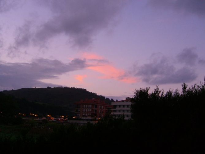 El cielo arde: foto en Orio