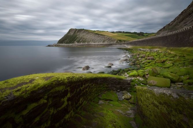 "Cola de ballena": foto en Zumaia