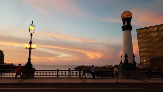 colores de la noche : foto en Donostia-San Sebastián