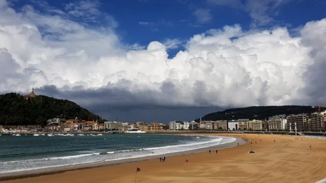 la concha siempre bella: foto en Donostia-San Sebastián