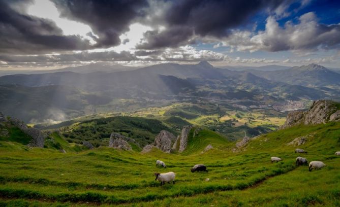 Desde lo alto del Kurtzebarri: foto en Aretxabaleta