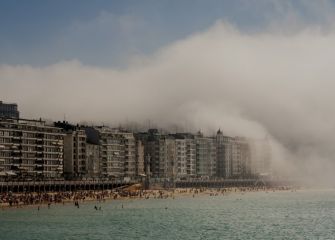 Detras de la niebla