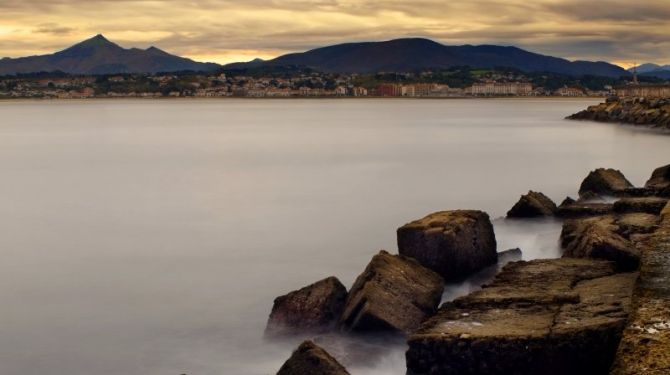 Dique, rompeolas.: foto en Hondarribia