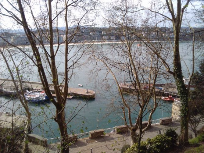 Divisando la bahía desde Urgul: foto en Donostia-San Sebastián