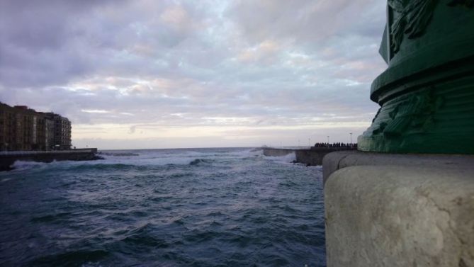 Donde se unen cielo y mar: foto en Donostia-San Sebastián