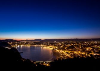 Donostia al alba