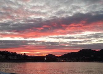 Donostia in red