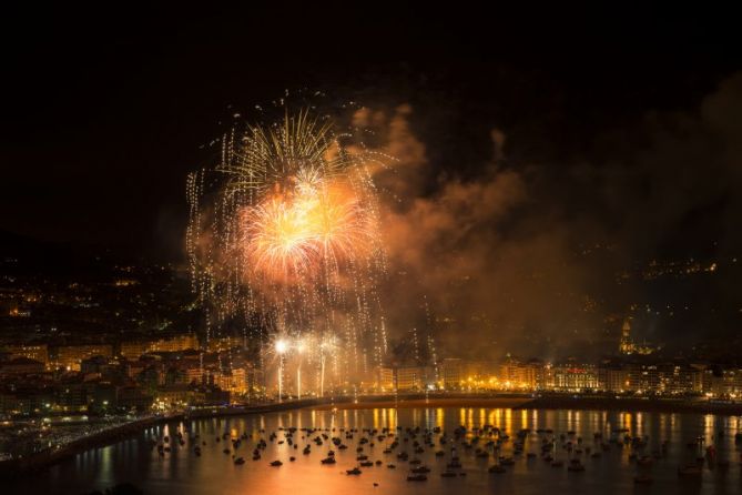 Donostiako su artifizialak: foto en Donostia-San Sebastián