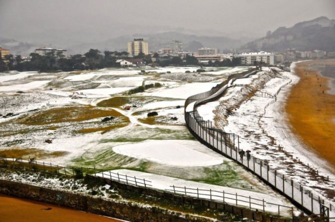 Elurra Zarautzen: foto en Zarautz