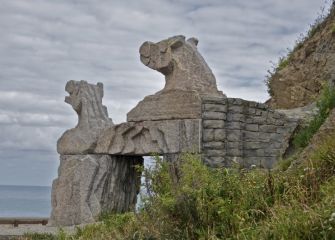 Entrada de la playa de Itzurrun 
