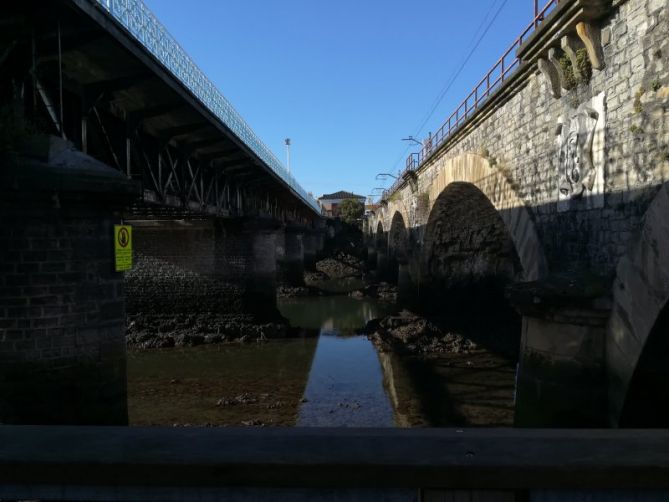 entre puentes: foto en Irun