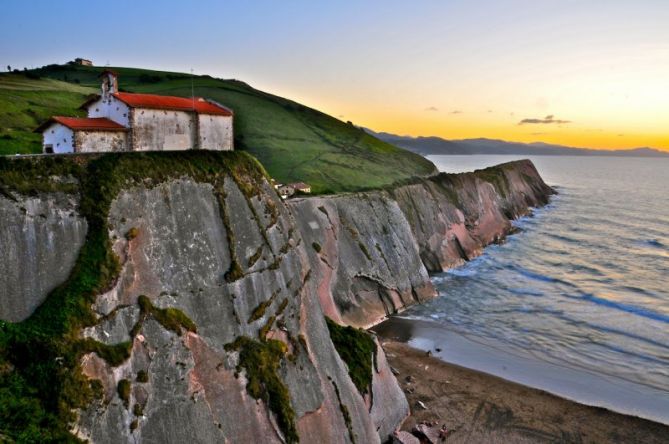 Ermita de San Telmo : foto en Zumaia