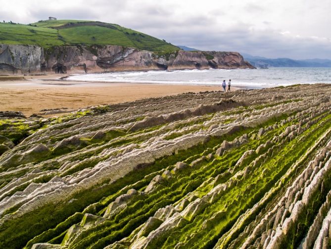 Flysch en Zumaia: foto en Zumaia