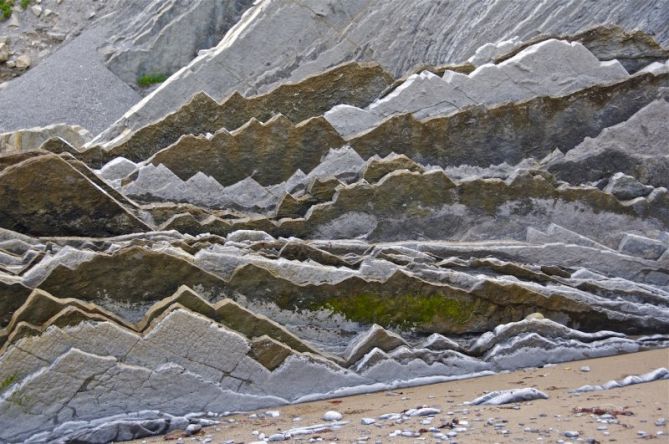 Flysh de Zumaia : foto en Zumaia