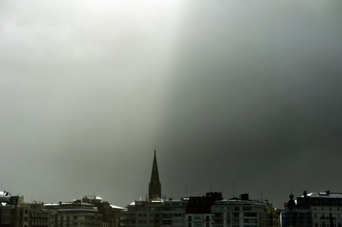 Haz de luz, haz la luz.: foto en Donostia-San Sebastián