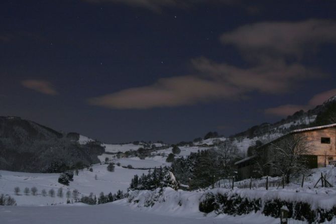 Ilargipean elurretan: foto en Albiztur