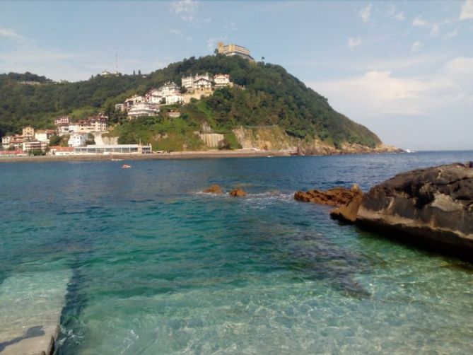 La isla Santa Clara y su belleza: foto en Donostia-San Sebastián