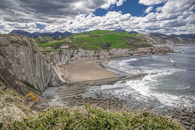 Itzurun Hondartza: foto en Zumaia