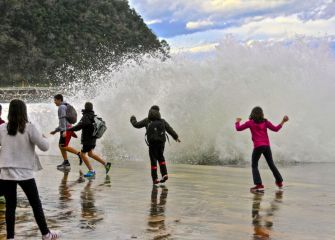 Jugando con las olas 
