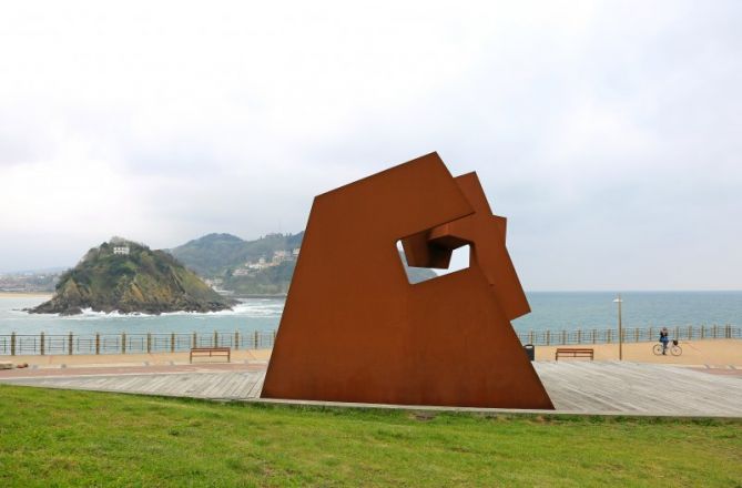 la mascara de hierro: foto en Donostia-San Sebastián