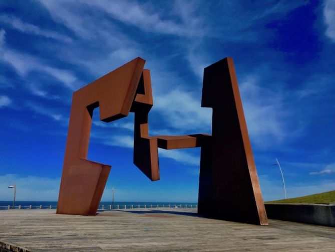 Monumento de Oteiza : foto en Donostia-San Sebastián