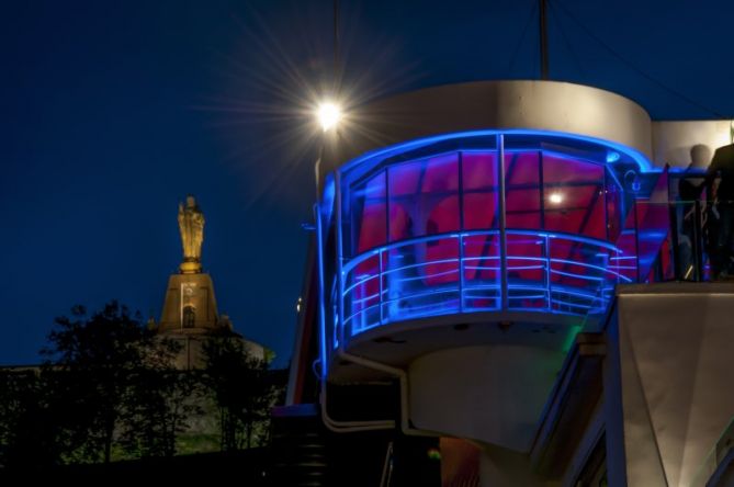 Noche y Luz: foto en Donostia-San Sebastián