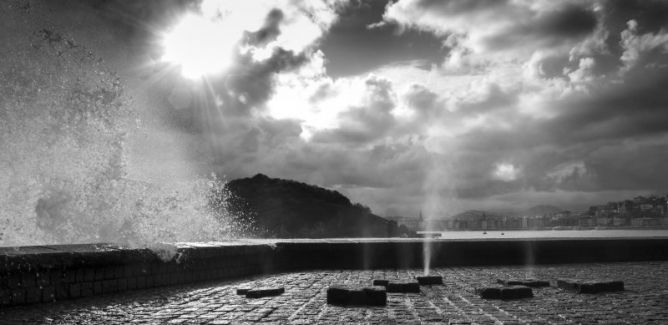 Nubes y pocos Claros: foto en Donostia-San Sebastián