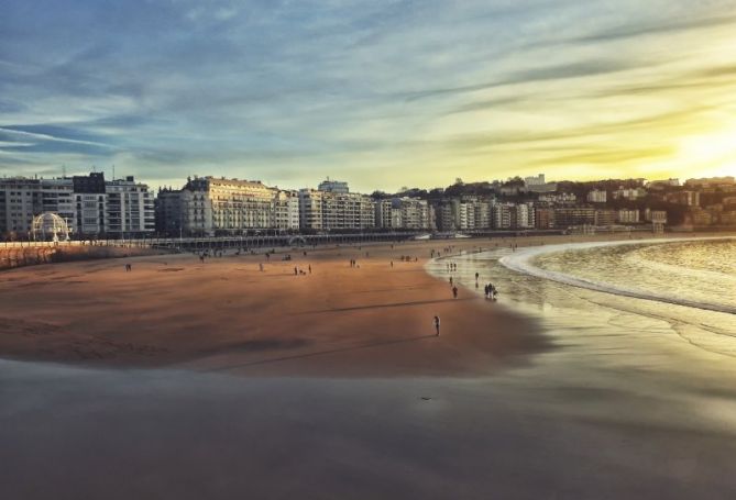 Ocaso en la bahía: foto en Donostia-San Sebastián