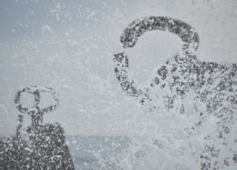 OLEAJE EN EL PEINE DE LOS VIENTOS.