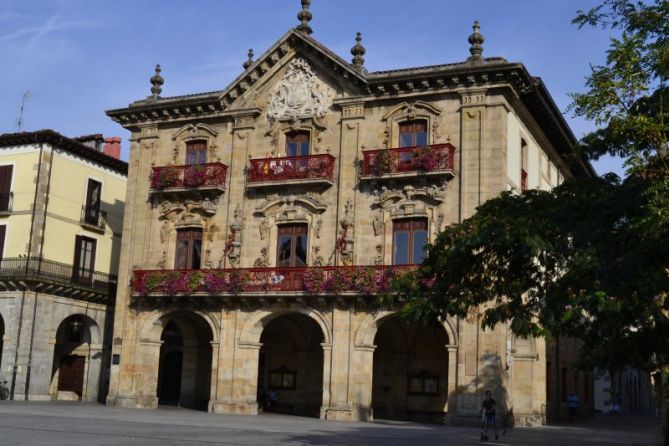 OÑATIKO UDALETXIA: foto en Oñati