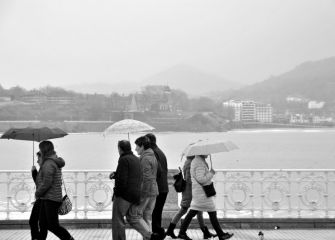 Paseando por la niebla.