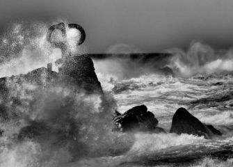 Peinando el Viento y las olas