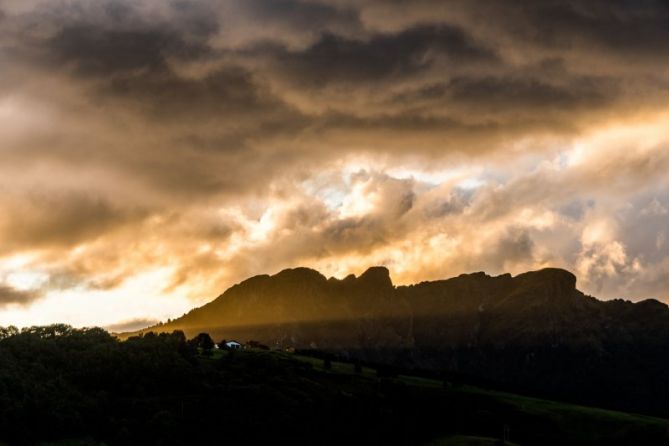 Peñas de fuego: foto en Oiartzun