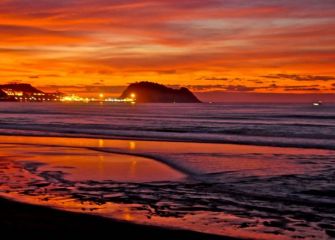 Playa de Zarautz al atardecer 