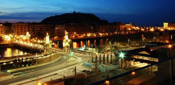 puente: foto en Donostia-San Sebastián