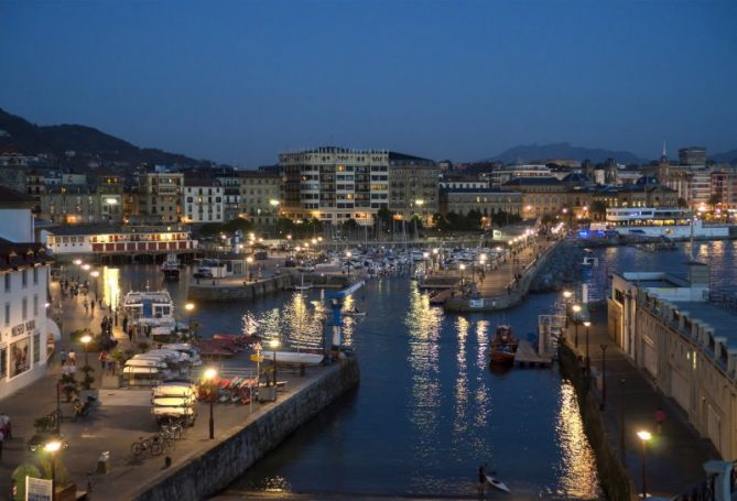 PUERTO: foto en Donostia-San Sebastián