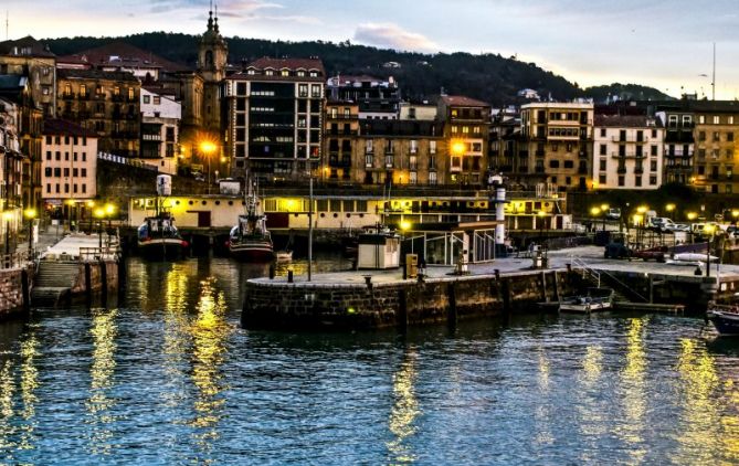 PUERTO DONOSTIARRA: foto en Donostia-San Sebastián