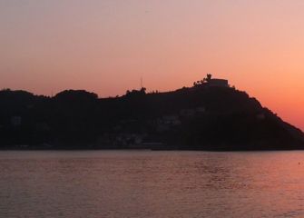 Puesta de sol . Donostia